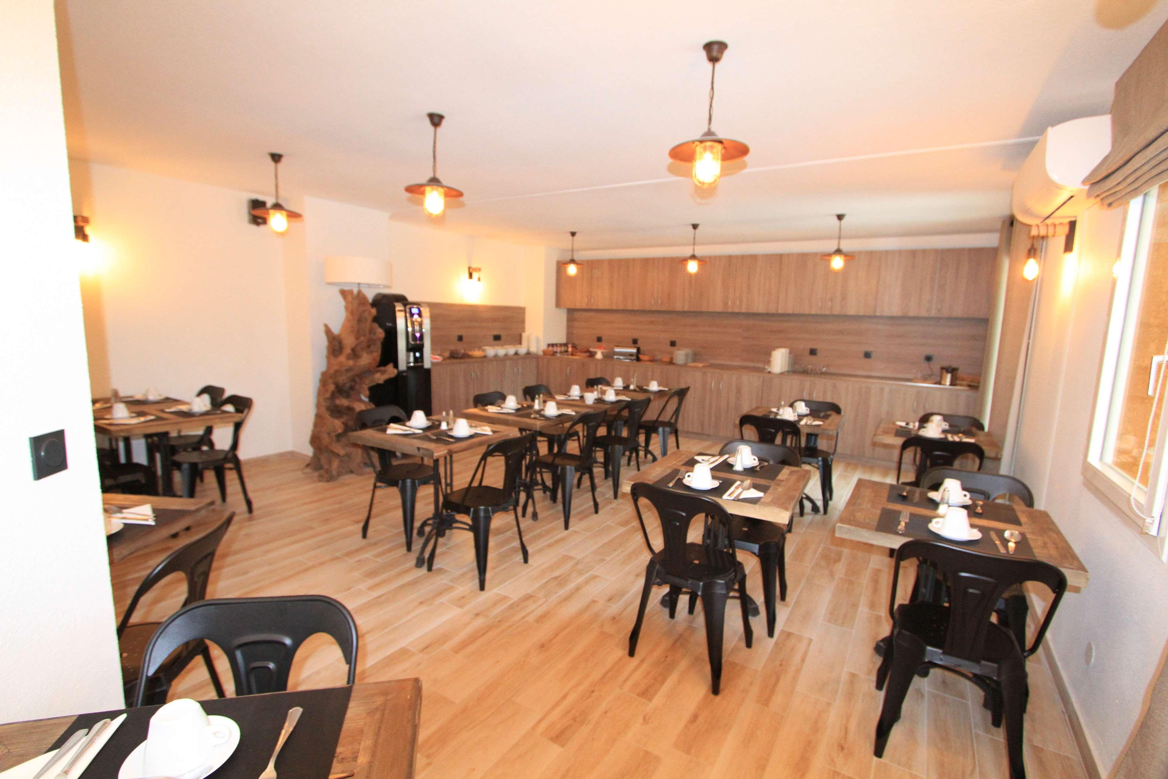Best Western Le Vauban Prades  Luaran gambar